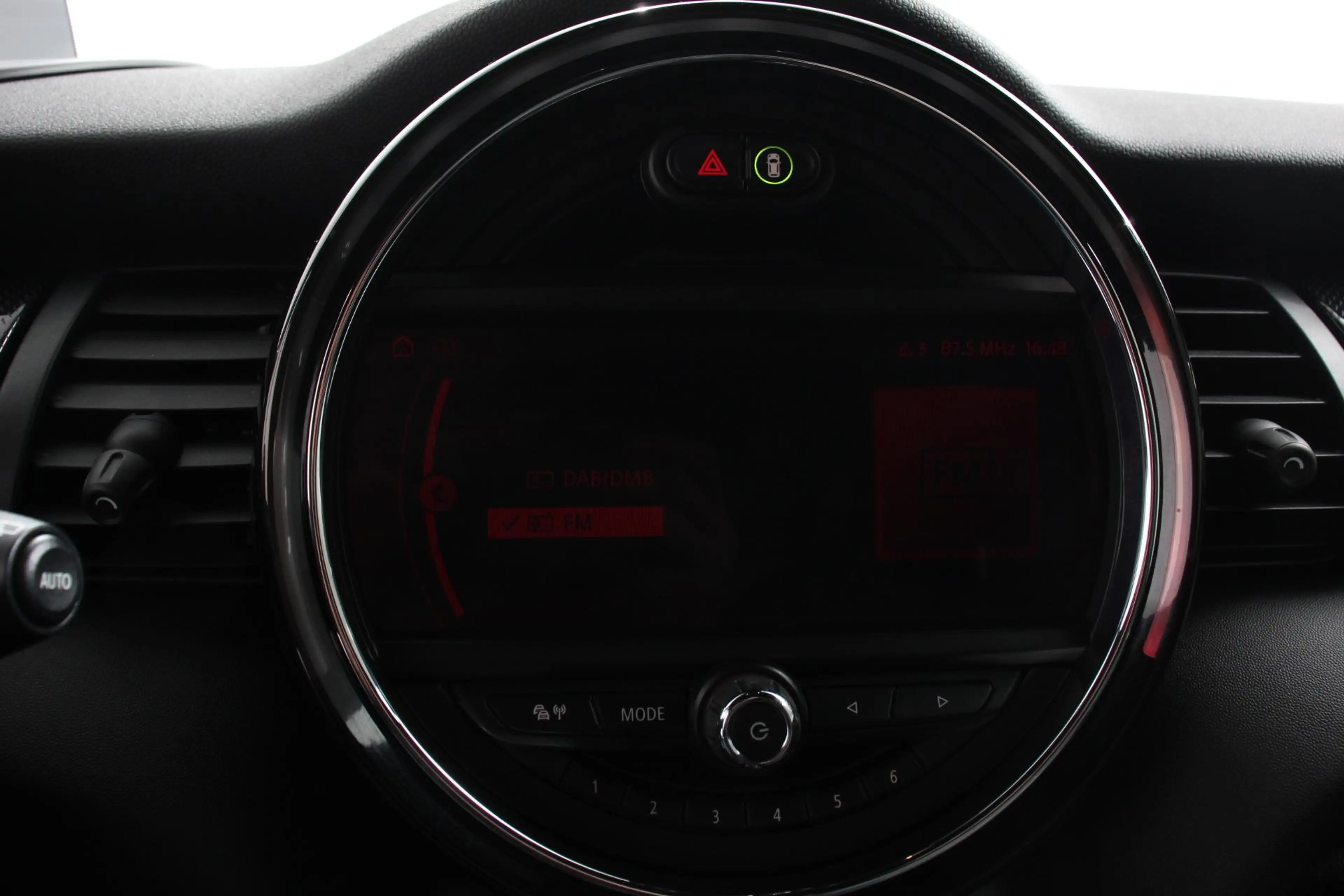 MINI Cooper E Electric Charged 33 kWh Leder Climate Control Crui — photo 14