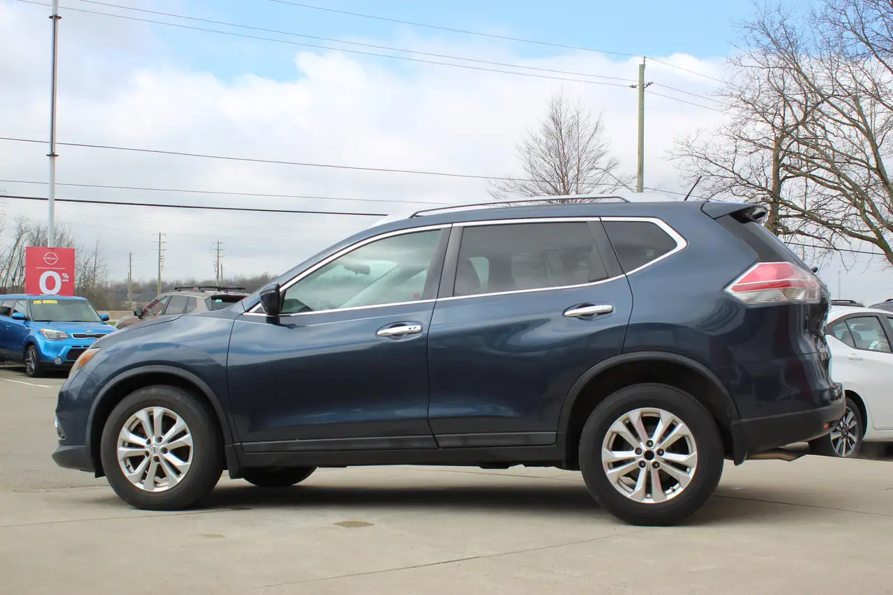 Nissan Rogue снимка Nissan Rogue