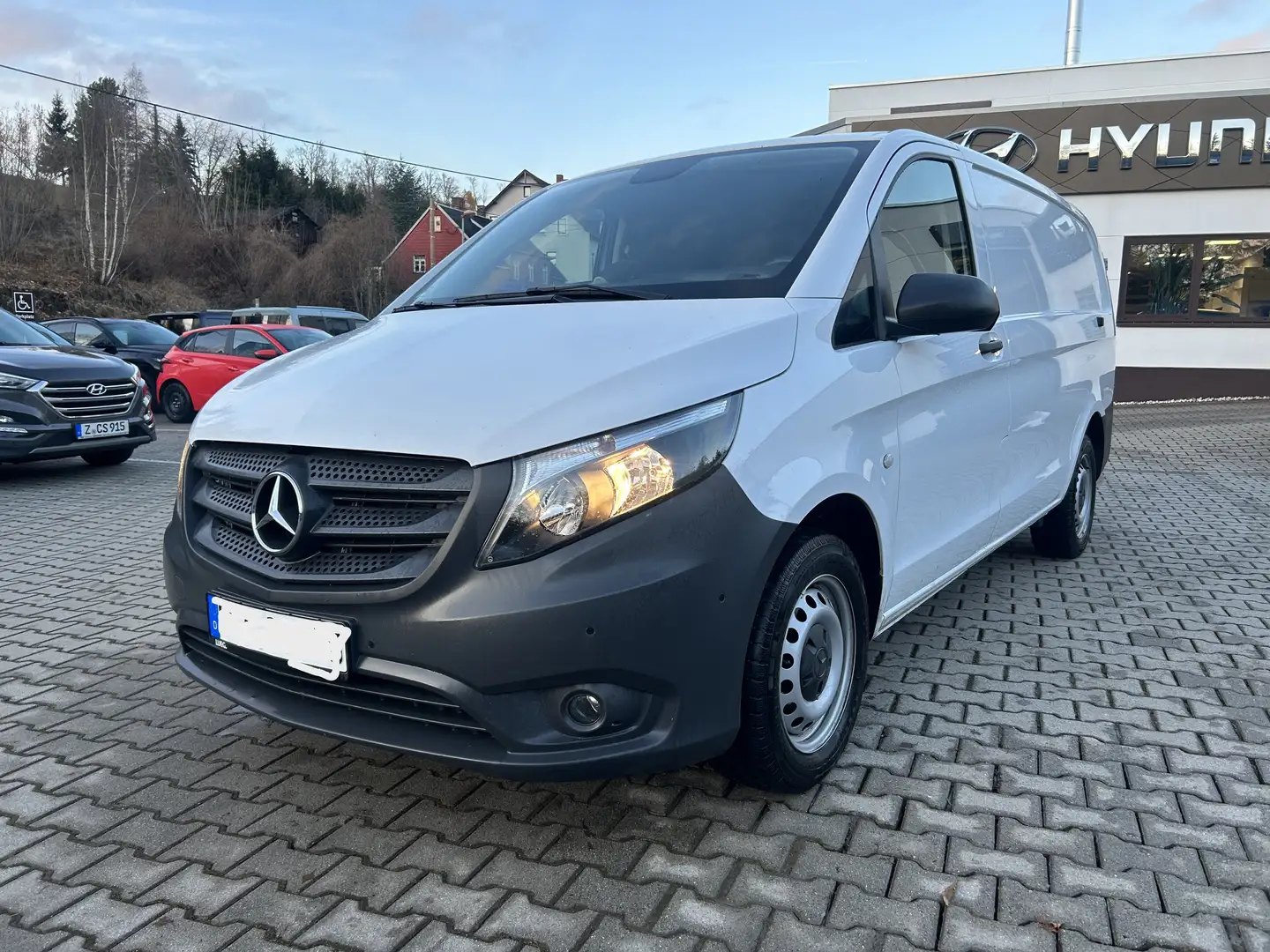 Mercedes-Benz Vito 110/114/116/119 CDI PRO RWD lang Weiß - 1