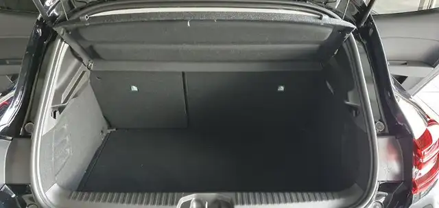 Mitsubishi Colt view 10