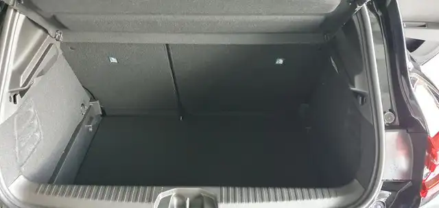 Mitsubishi Colt view 11
