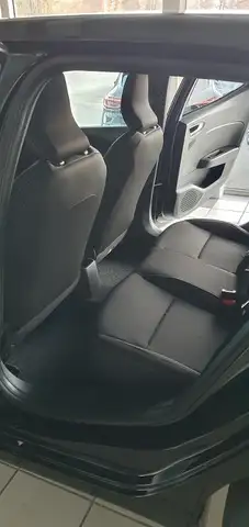 Mitsubishi Colt view 8