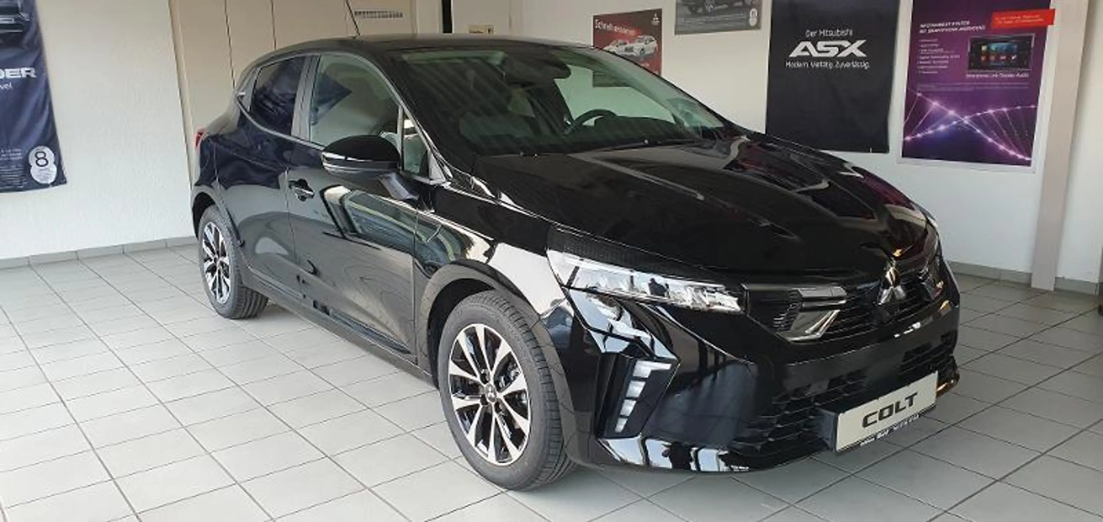 Mitsubishi Colt PLUS 1.0 T-Benziner KLIMA/LED/TEMPOMAT — photo 3