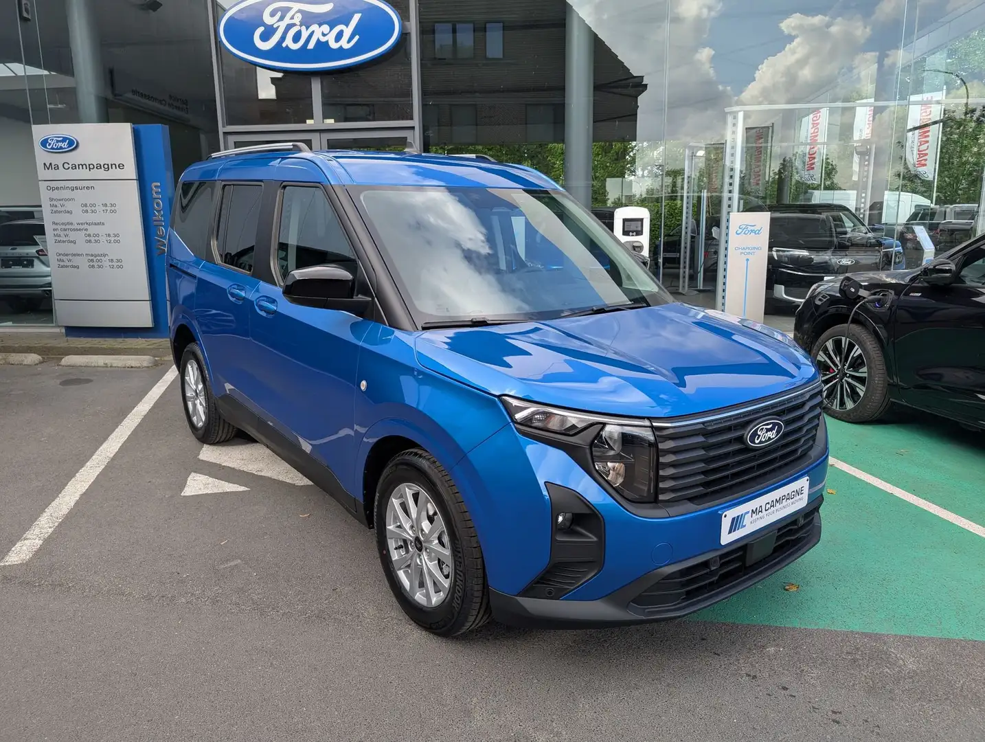 Ford Tourneo Courier Titanium 1.0i Ecoboost 125pk A7 automaat Bleu - 1