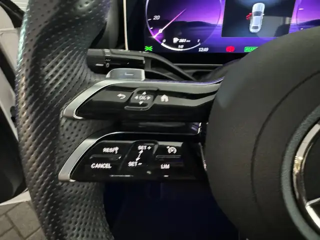 Mercedes-Benz C-Class view 16