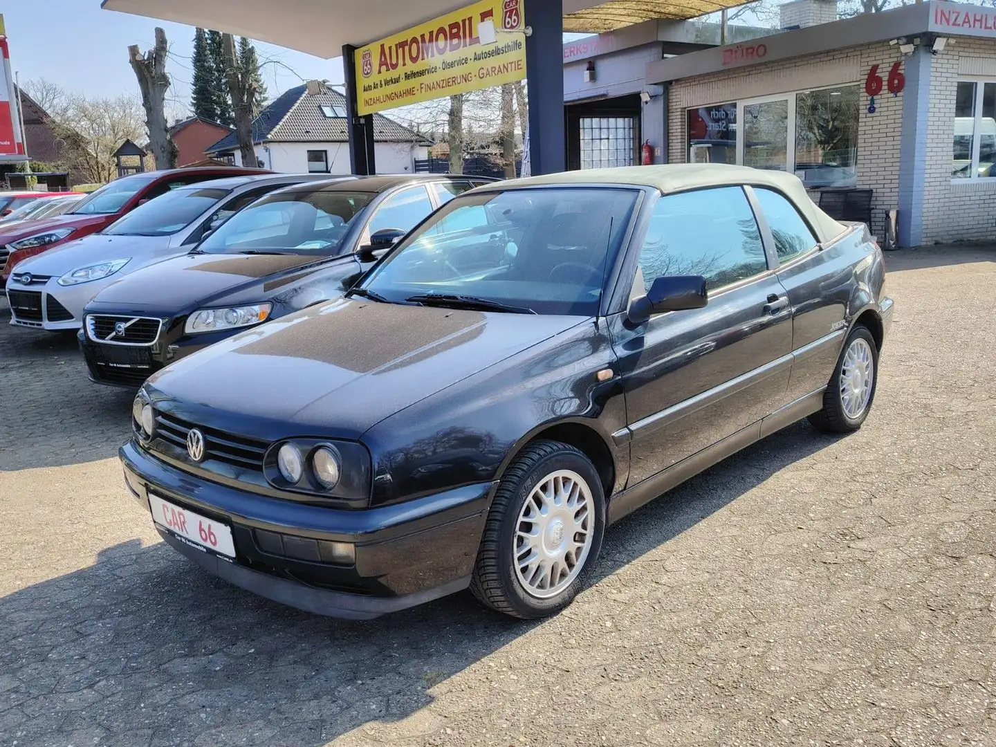 Volkswagen Golf 1.8 Joker Schwarz - 1
