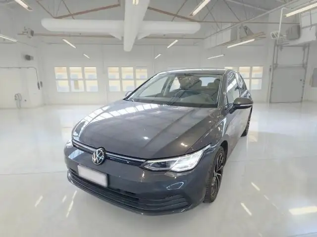Volkswagen Golf VIII 1.0 ETSI 81KW EVO LIFE DSG 5 PORTE BERLINA