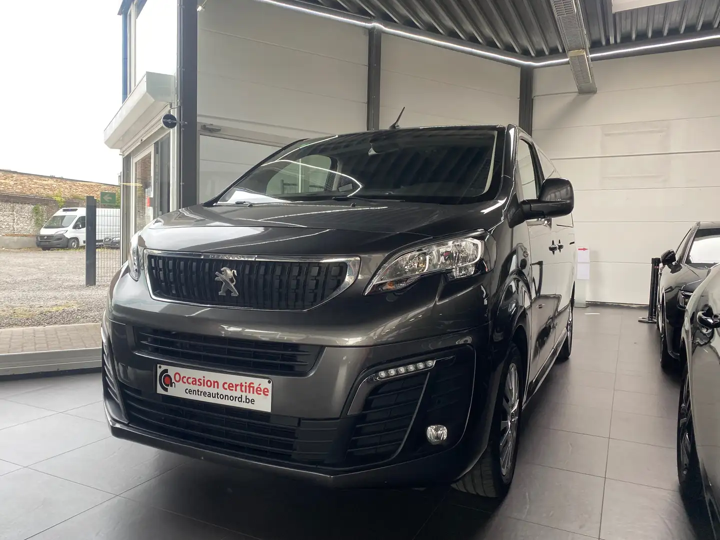 Peugeot Traveller 1.5 BlueHDi L3 Long Active S//8PLACES// Argent - 1