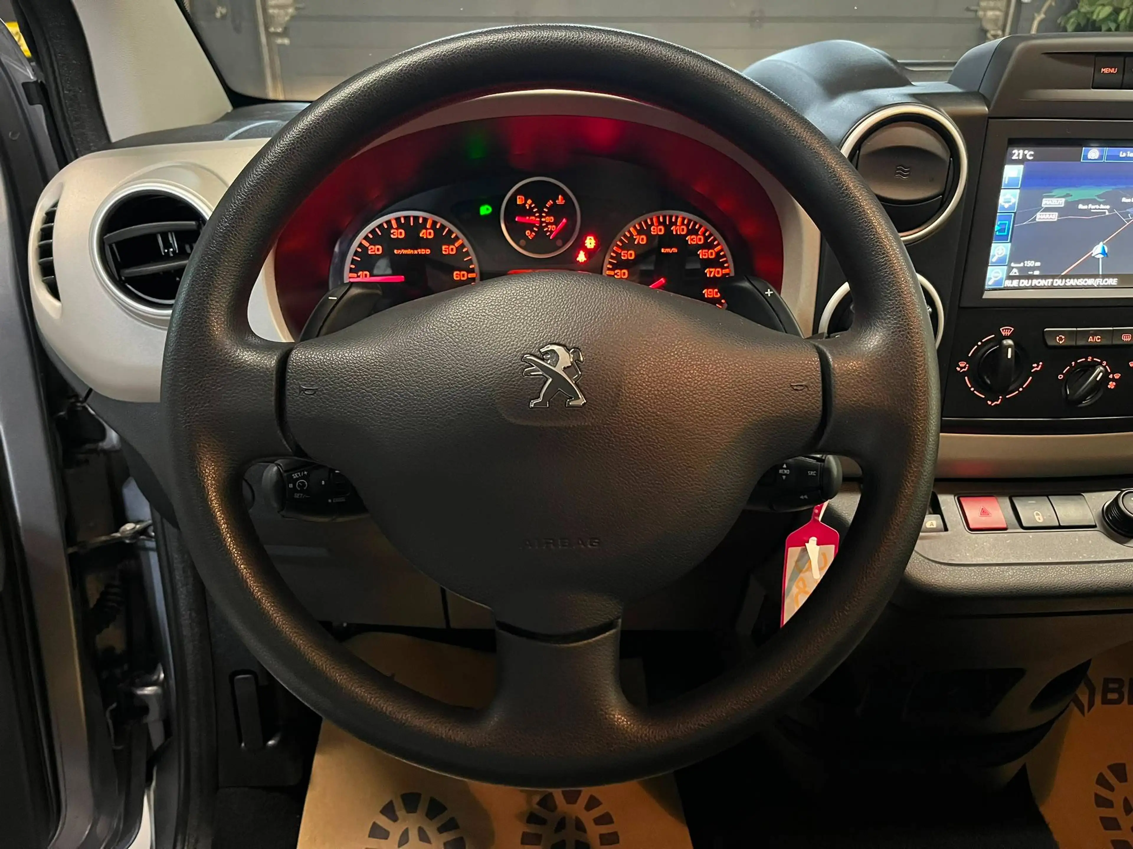 Peugeot Partner PEUGEOT PARTNER **BOITE AUTO** VERSION STYLE** 12 MOIS DE GARANTIE — photo 11