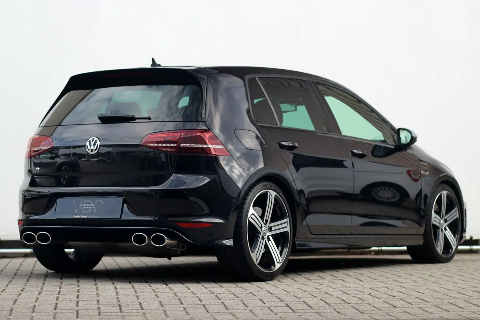 Volkswagen Golf 2.0 R 4Motion|Nwe Motor|Milltek|Leder|ACC Zwart - 2