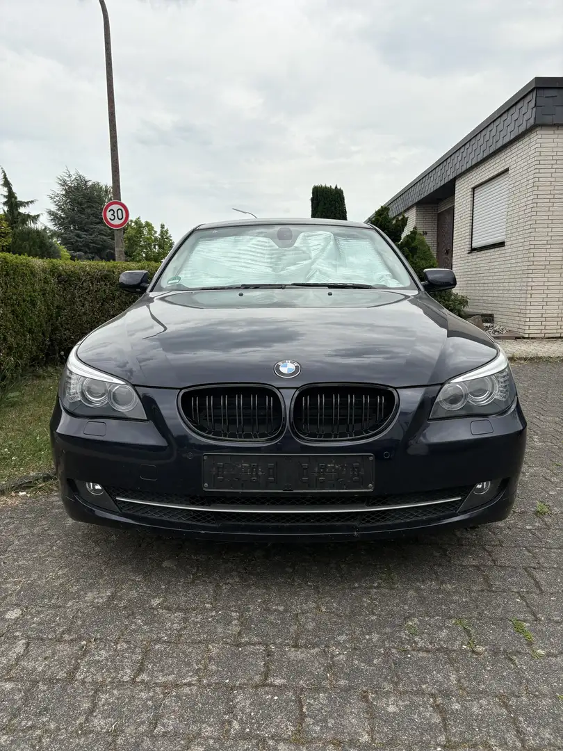 BMW 523 523i - 1