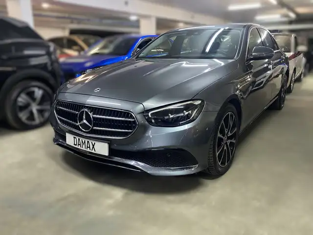 Mercedes-Benz E 200 d *LED*NAVI*TOTWI