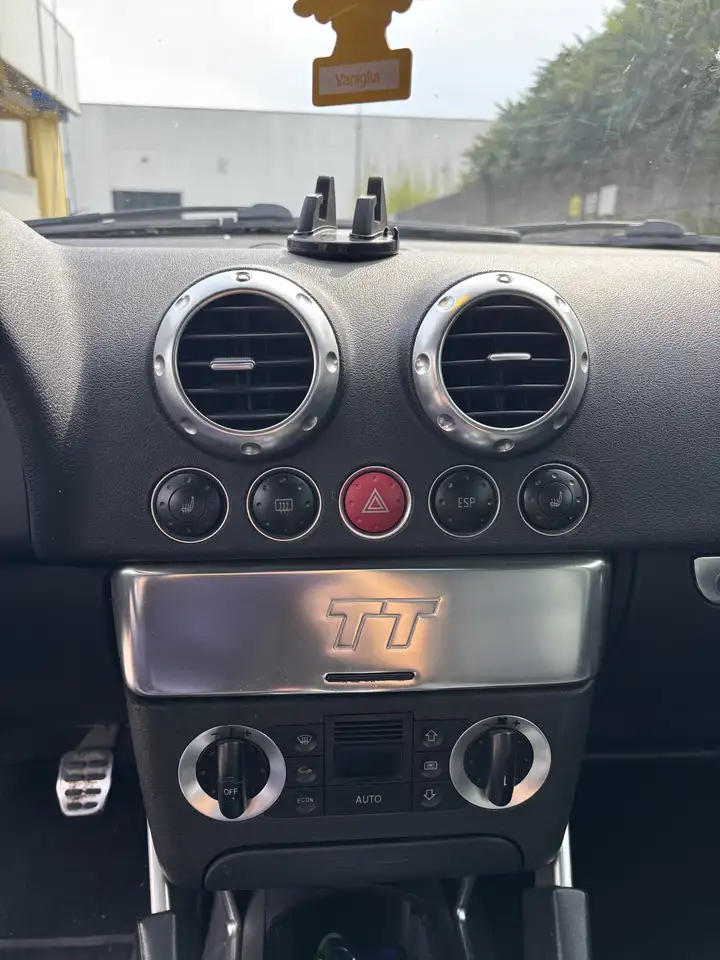 Audi TT 1.8t quattro, foto 11