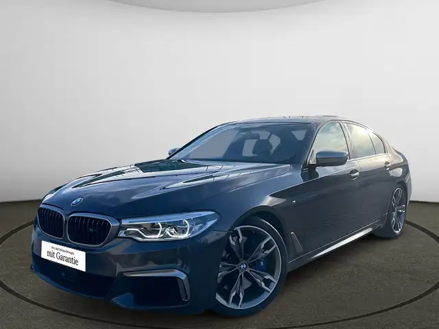 BMW M550 5er - M550 i xDrive, 1.Hd, 360-Kamera, Softclose