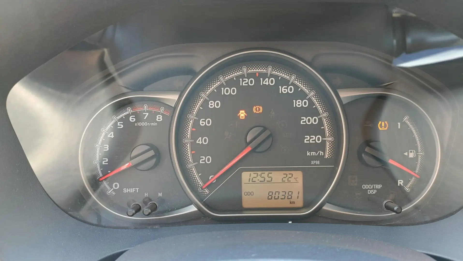 Toyota Yaris Yaris 5p 1.0 Expo s/clima Grey - 1