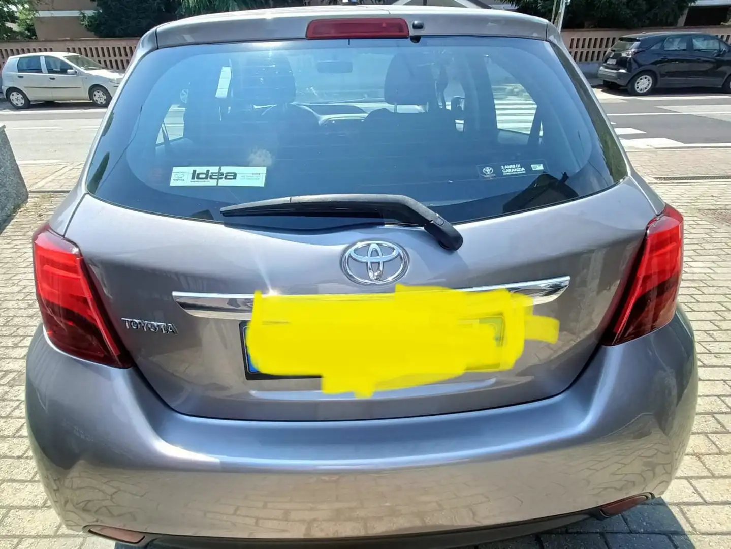 Toyota Yaris Yaris 5p 1.0 Expo s/clima Grey - 2