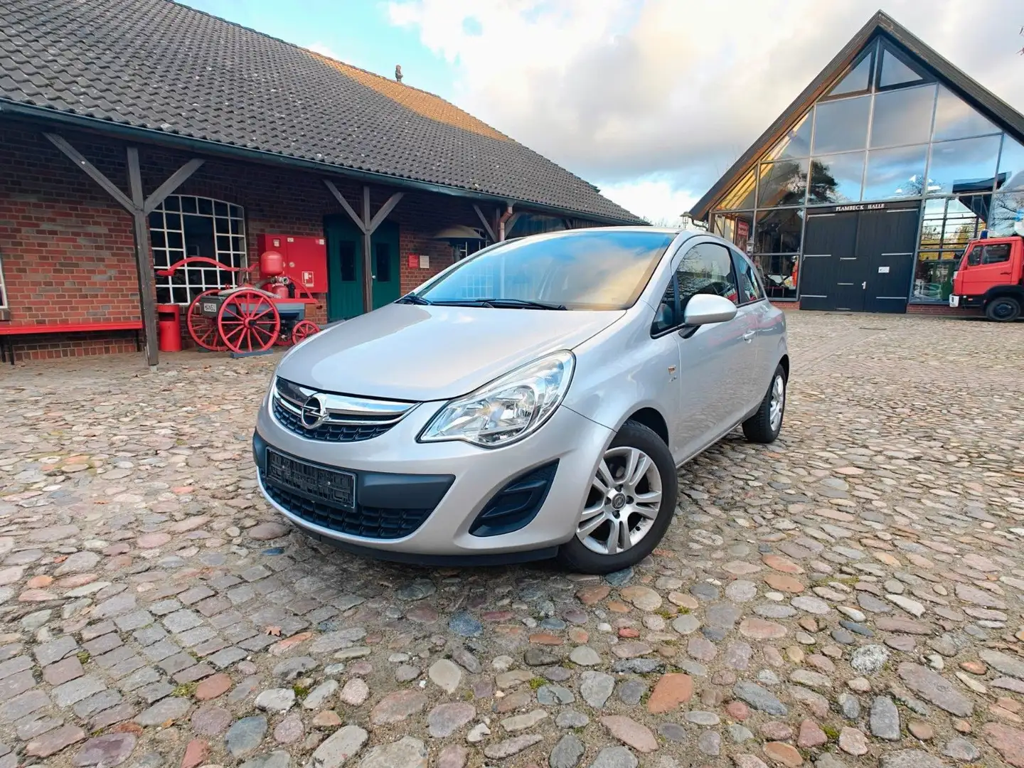 Opel Corsa D 1,2 Active Argent - 1