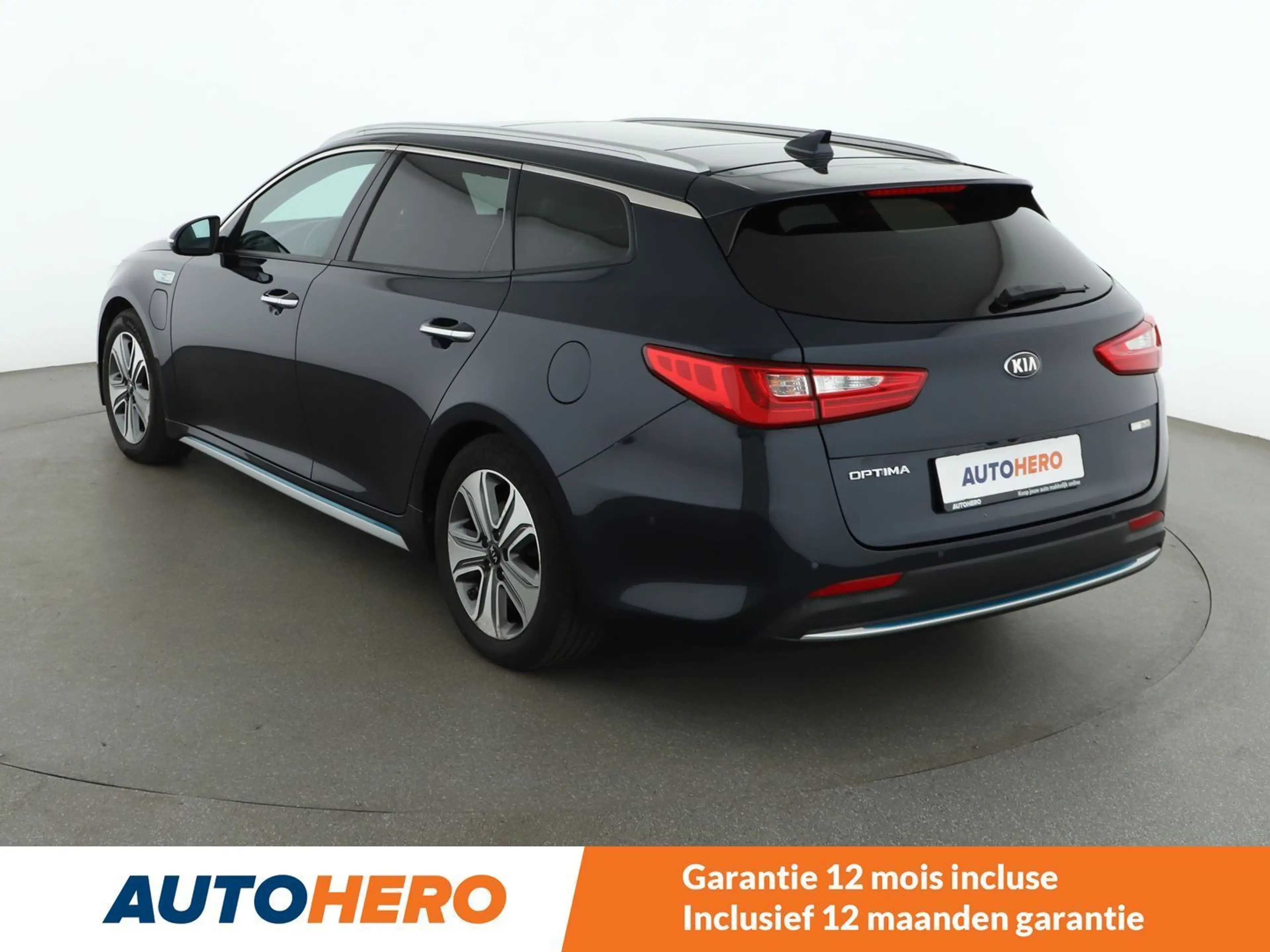 Kia Optima 2.0 Hybrid Spirit — photo 4