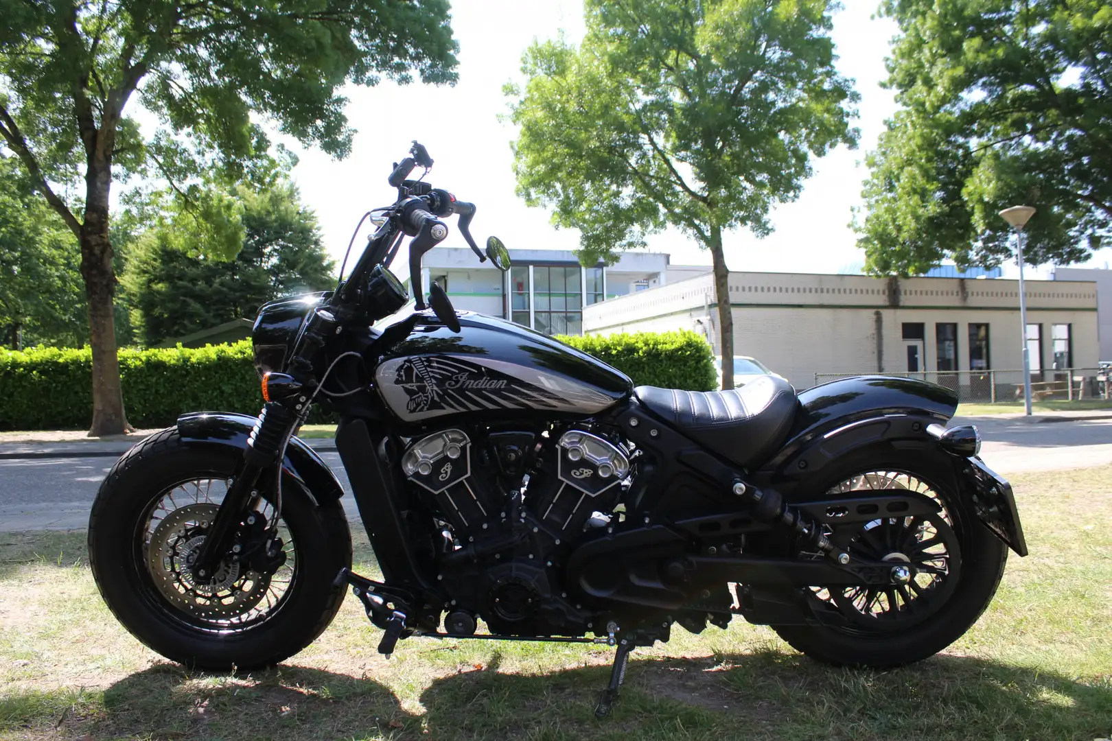 Indian Scout Bobber / Twenty Zwart - 2