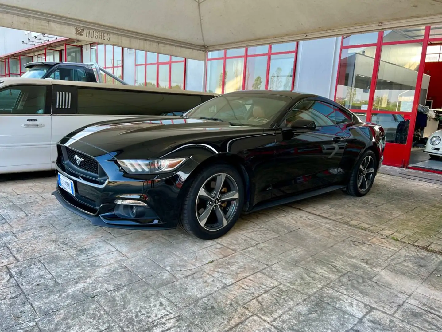 Ford Mustang V6 3.7 307 HP cambio manuale KM. 85.000 Nero - 1