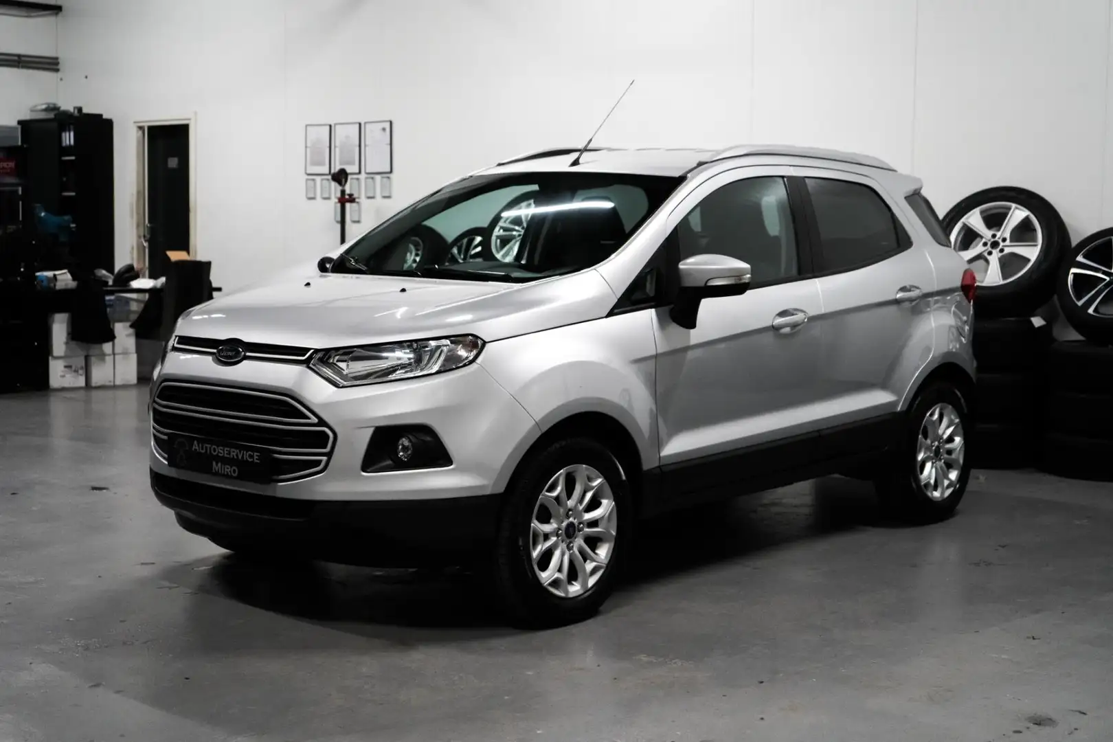 Ford EcoSport 1.0 EcoBoost Trend Airco l Bluetooth l LMV Grijs - 2