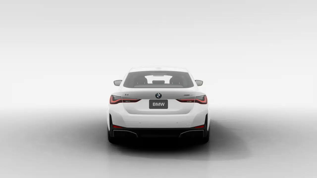 BMW i4 снимка BMW i4