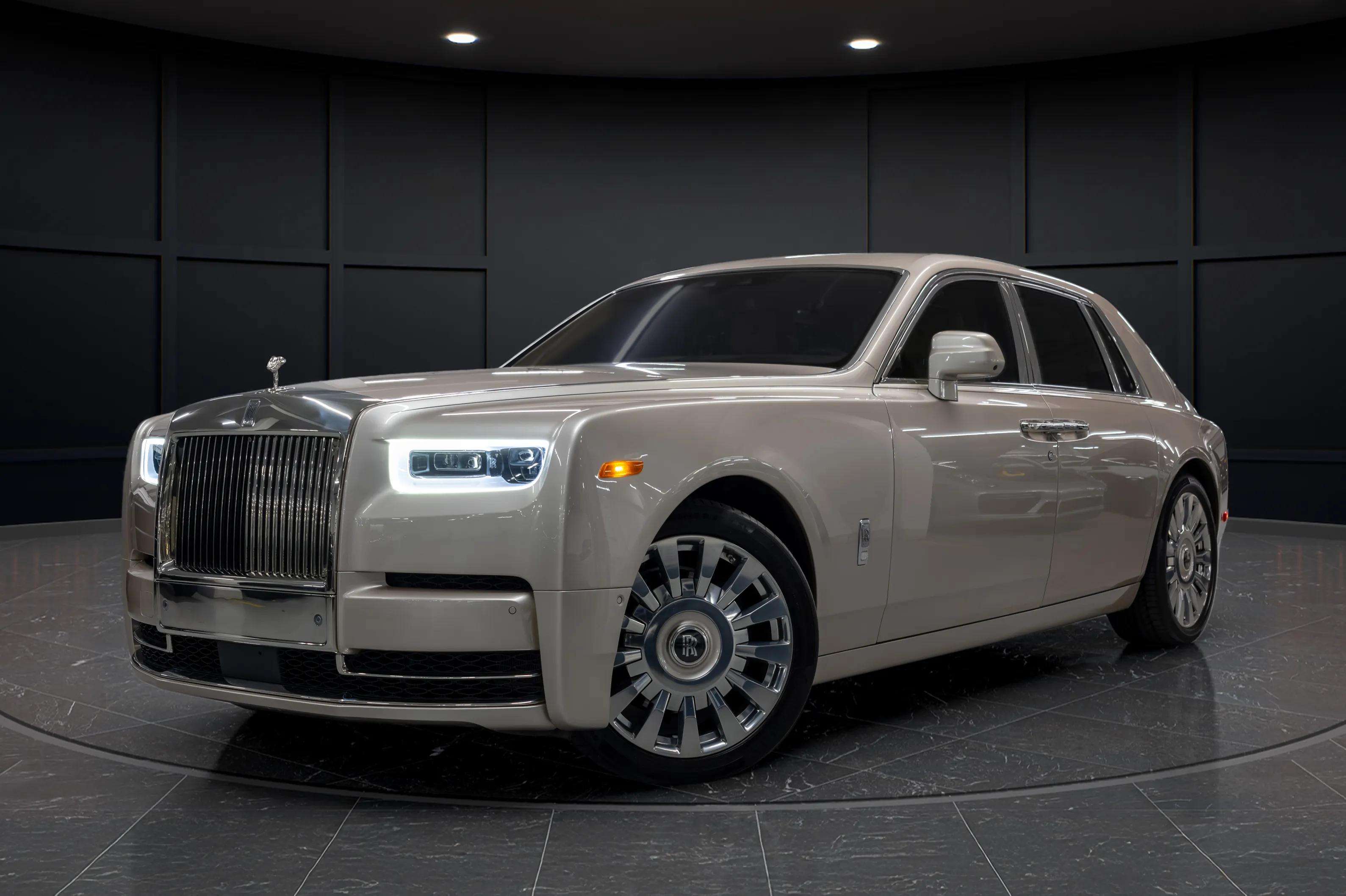 2019 Rolls-Royce Phantom