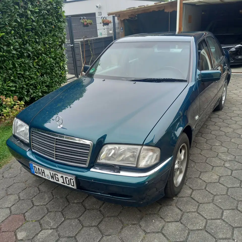 Mercedes-Benz C 180 Elegance, foto 1