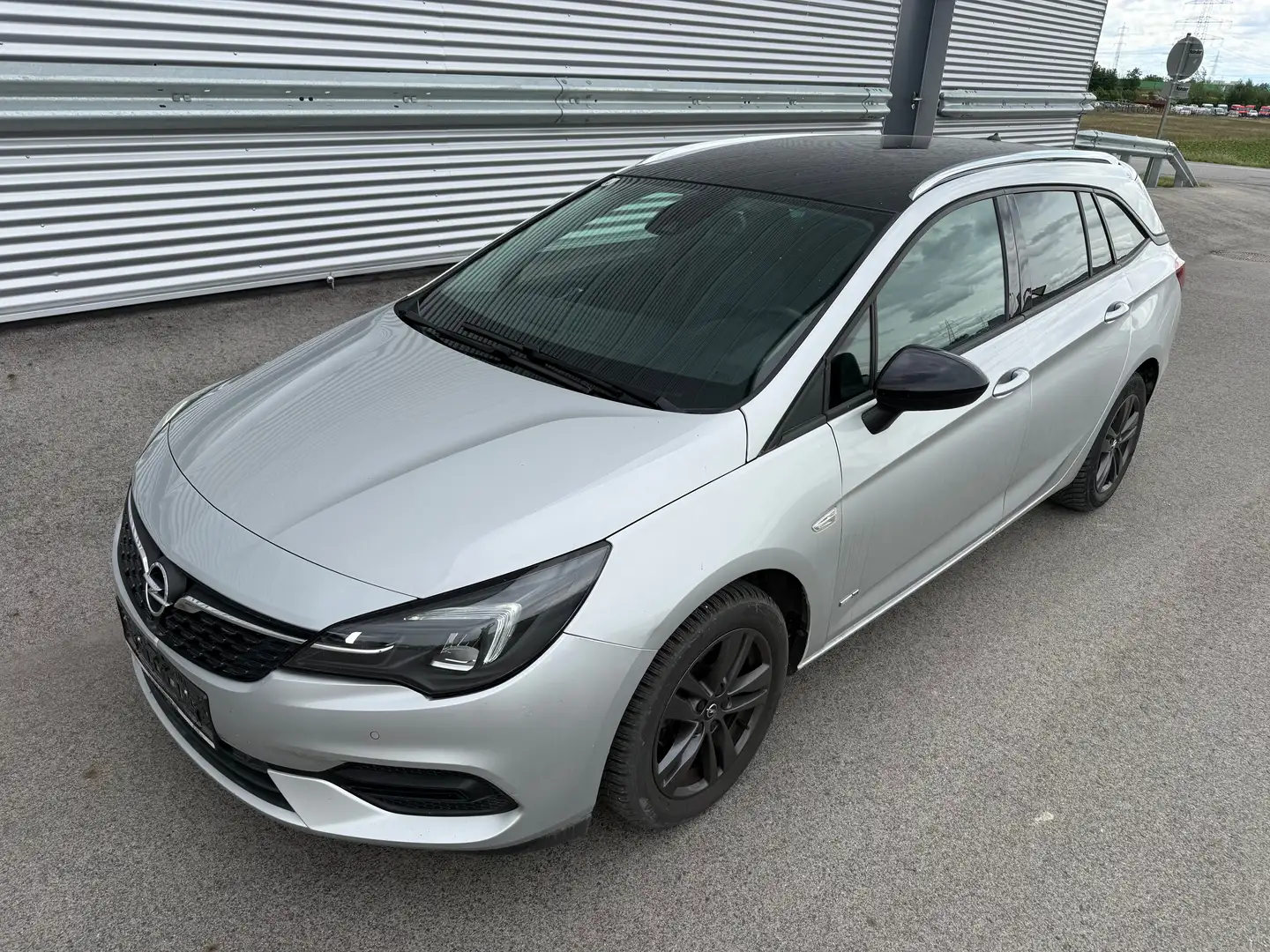 Opel Astra ST 1,2 Turbo Direct Inj. Edition ID:54 Silber - 1