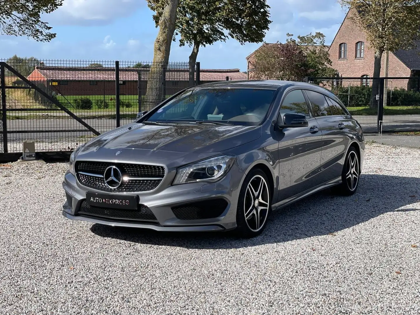 Mercedes-Benz CLA 180 Benzine/Navi/Cruise/Clima/Garantie/*** Grau - 1