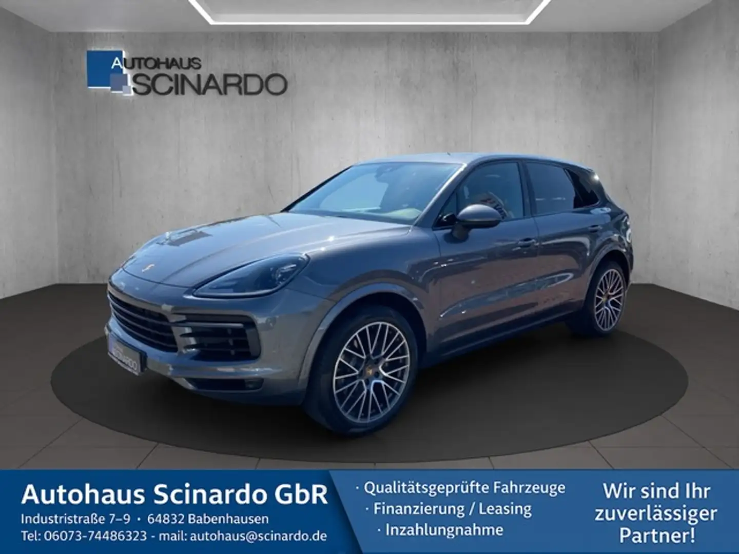 Porsche Cayenne *NAVI*PASM*AHK*BOSE*PANORAMA*PDLS*KAMERA Grijs - 1