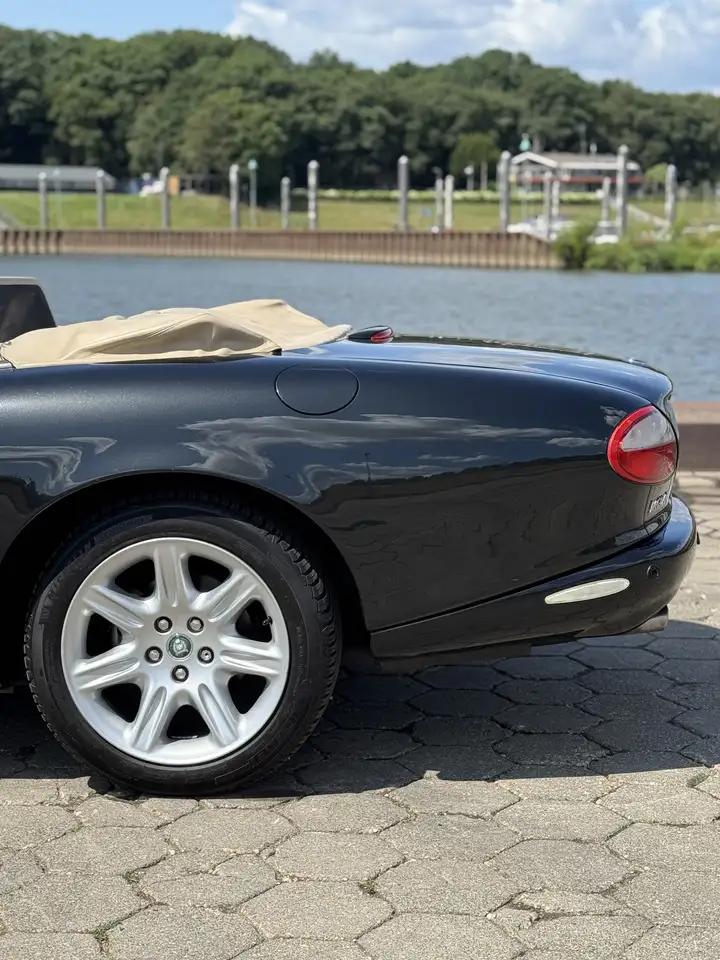 Jaguar XK8 Cabriolet, foto 12