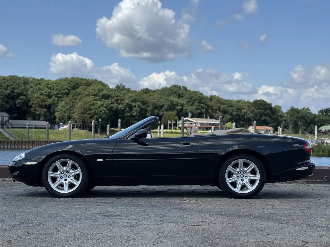Jaguar XK8 Cabriolet, foto 4