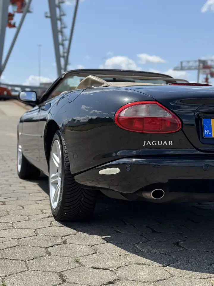 Jaguar XK8 Cabriolet, foto 11