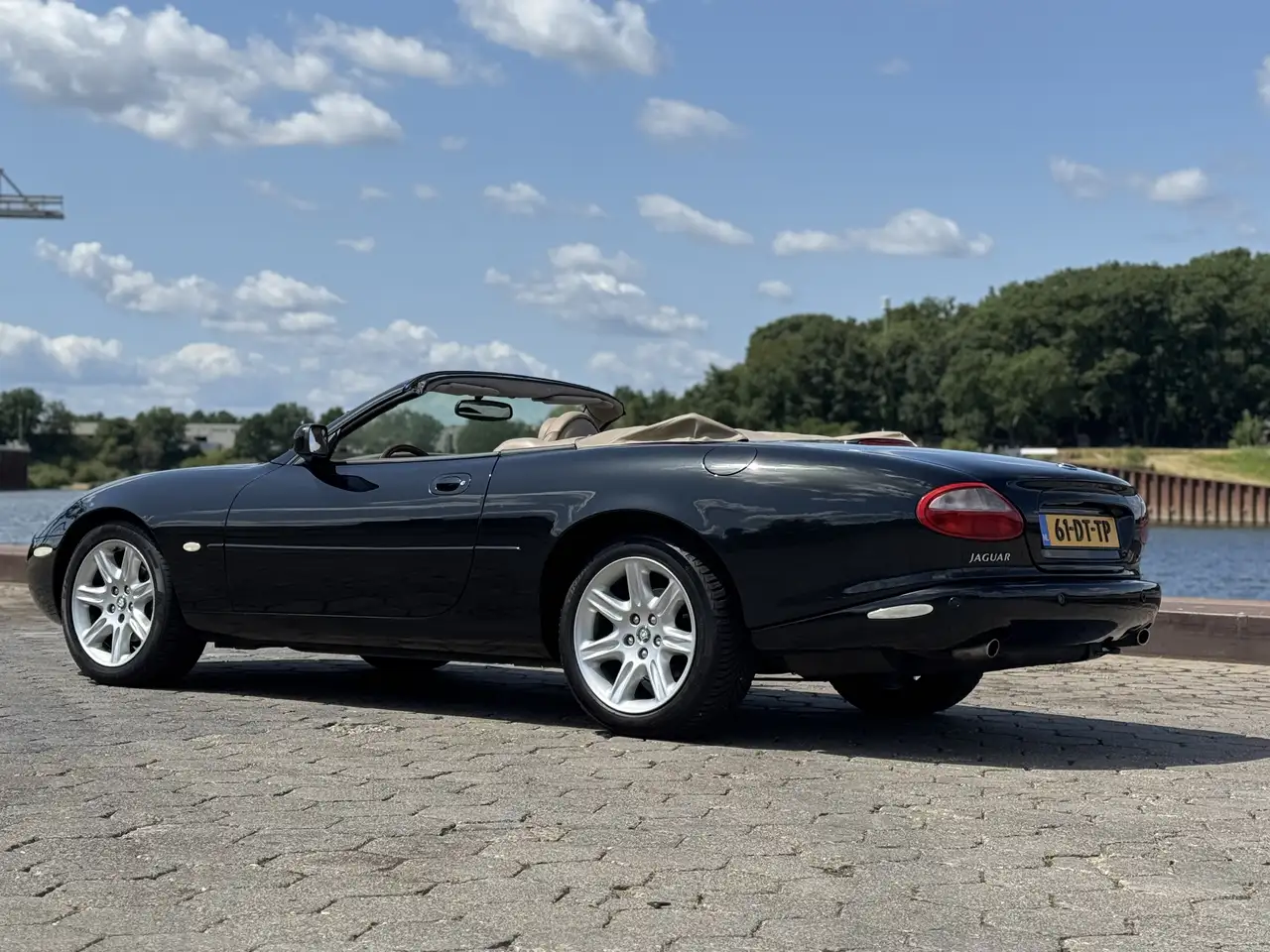 Jaguar XK8 Cabriolet, foto 5