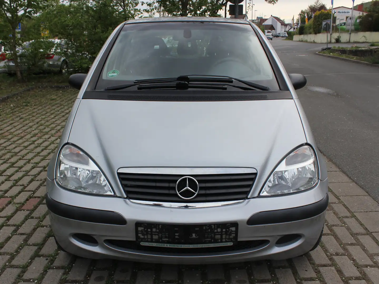 Mercedes-Benz A 160 Classic+SHZ+KLIMA Silber - 2