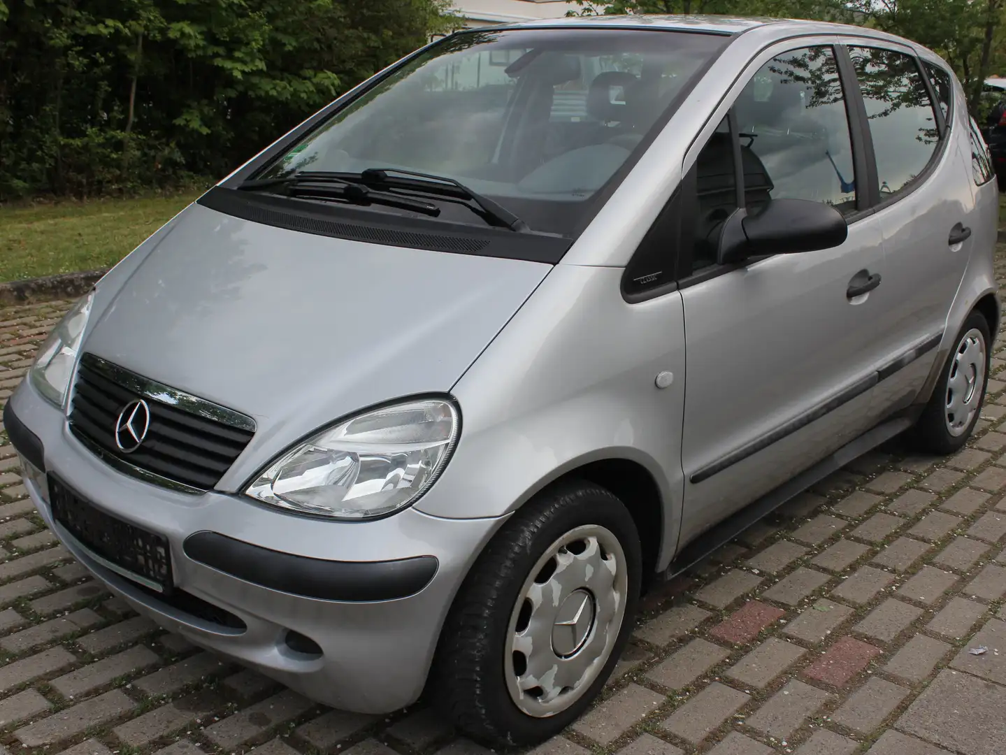 Mercedes-Benz A 160 Classic+SHZ+KLIMA Silber - 1