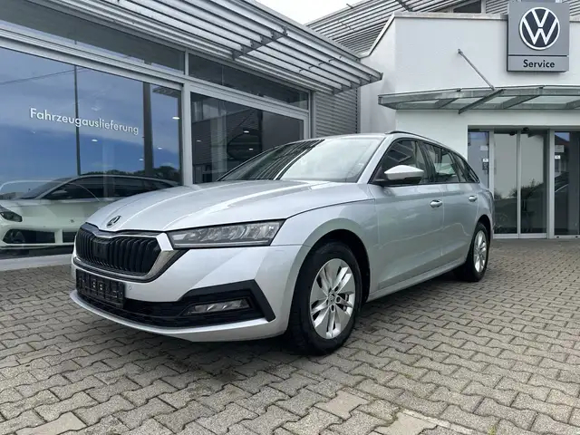 Skoda Octavia Combi 2.0TDI 7-Gang*LED*NAVI*AHK*PDC