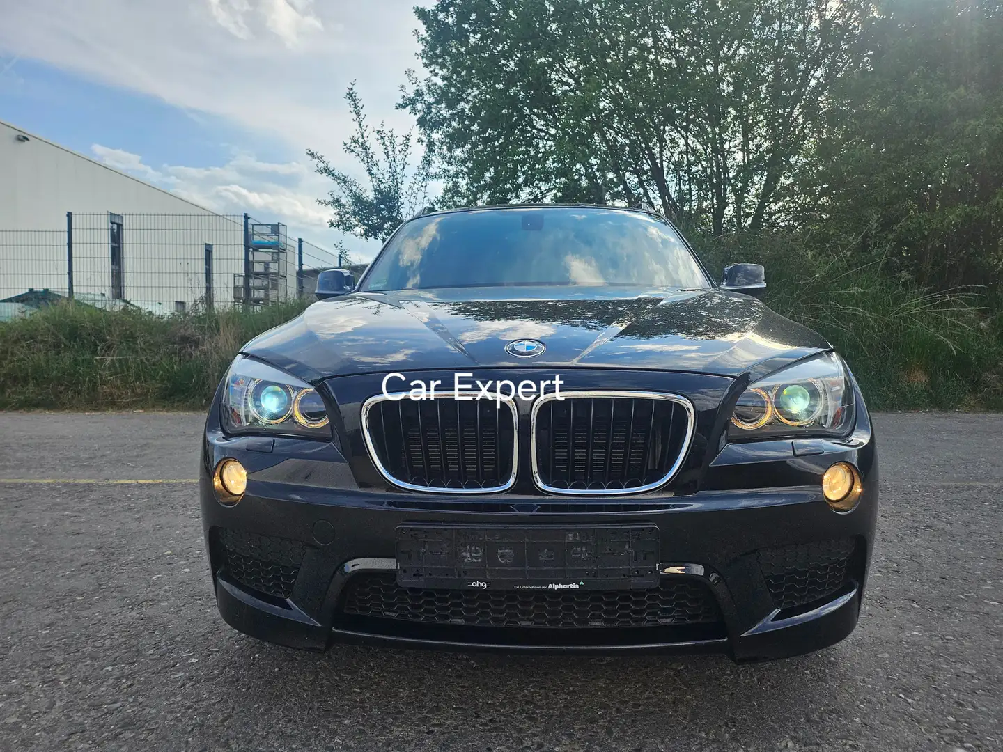 BMW X1 xDrive20d,M Paket,1Hand,Scheckheft nur bei BMW,Alu Schwarz - 2