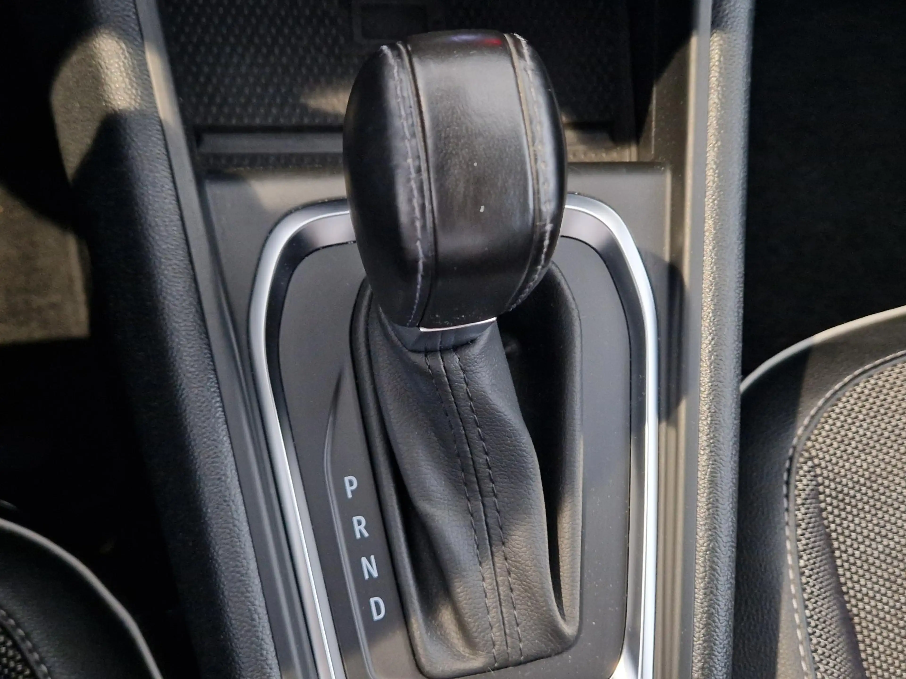 Renault Captur 1.3 TCe 140 Intens | TREKHAAK | ACHTERUITRIJCAMERA — photo 25