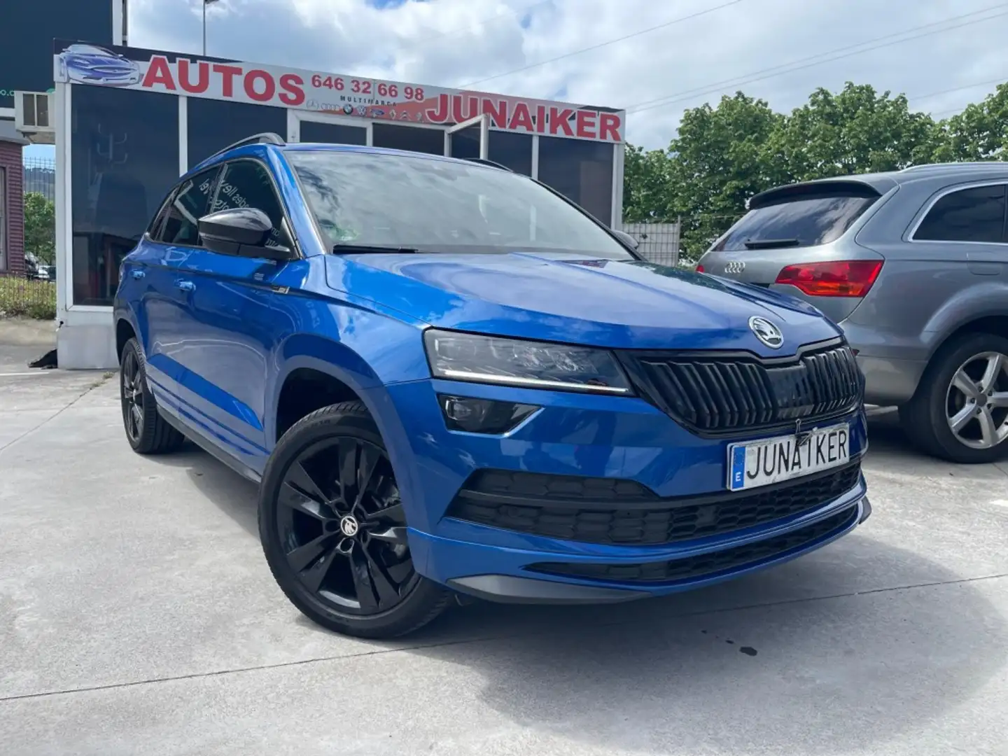 Skoda Karoq 1.5 TSI Sportline ACT DSG Blau - 1