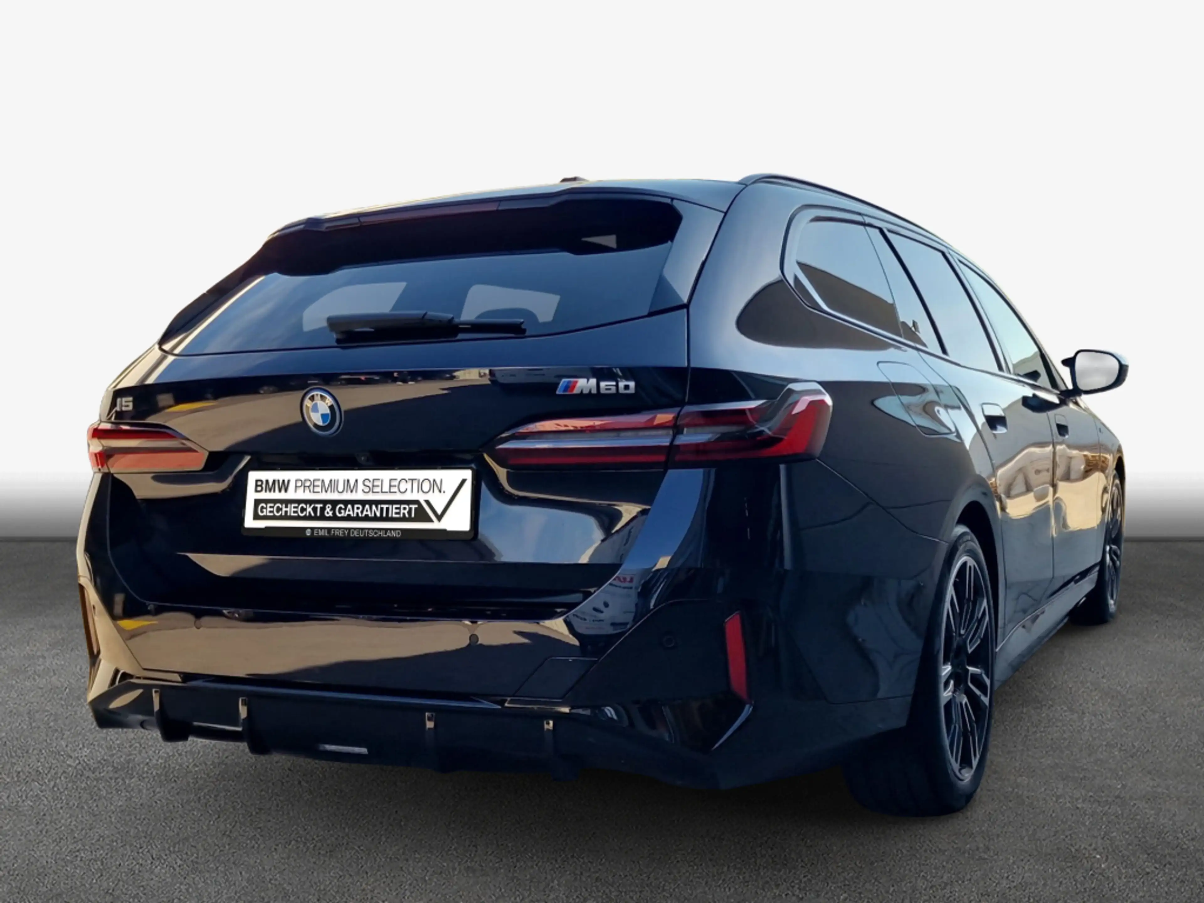BMW i5 M60 Touring M-PaketPro AHK Pano H&K LED — photo 2