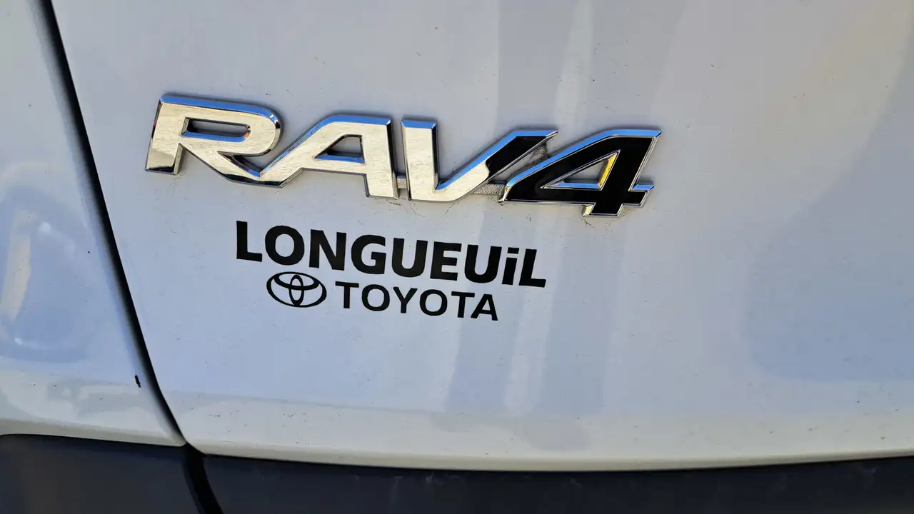 Toyota RAV 4 снимка Toyota RAV 4