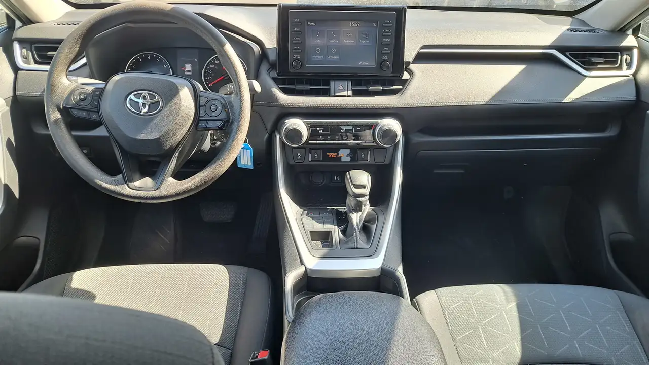 Toyota RAV 4 снимка Toyota RAV 4