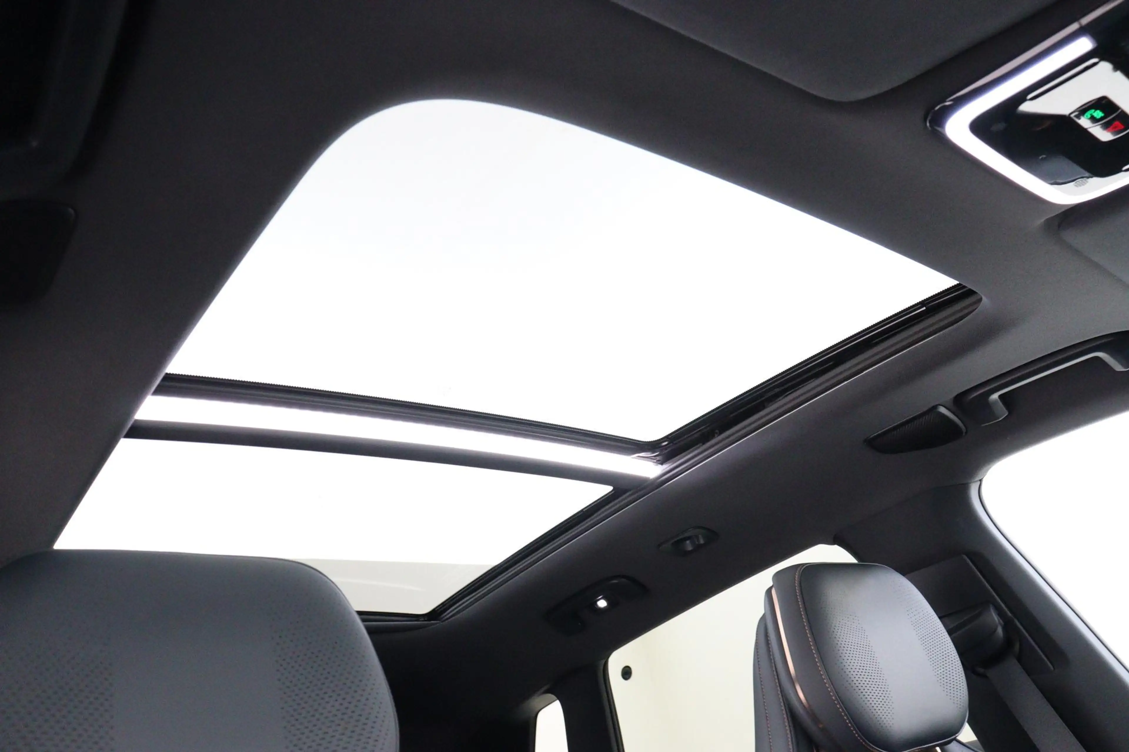 Lynk & Co 08 1.5 PHEV MORE -PANO.DAK|ADAP.CRUISE|HARMAN/KARDON| — photo 10