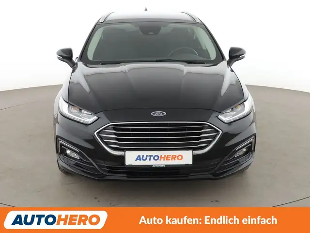 Ford Mondeo view 9