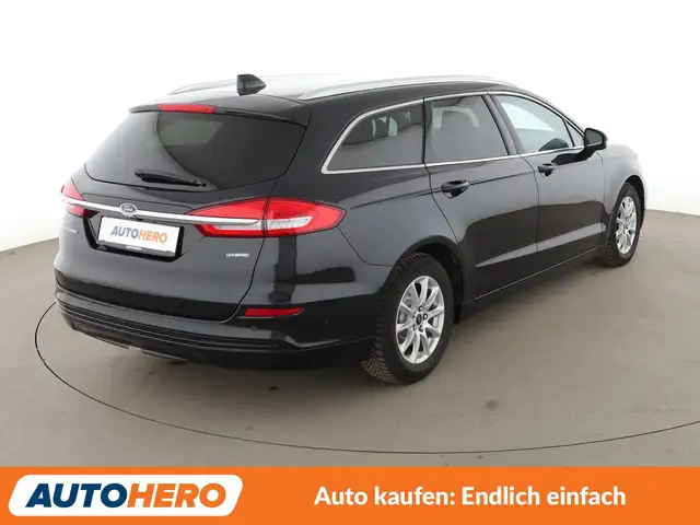 Ford Mondeo view 6