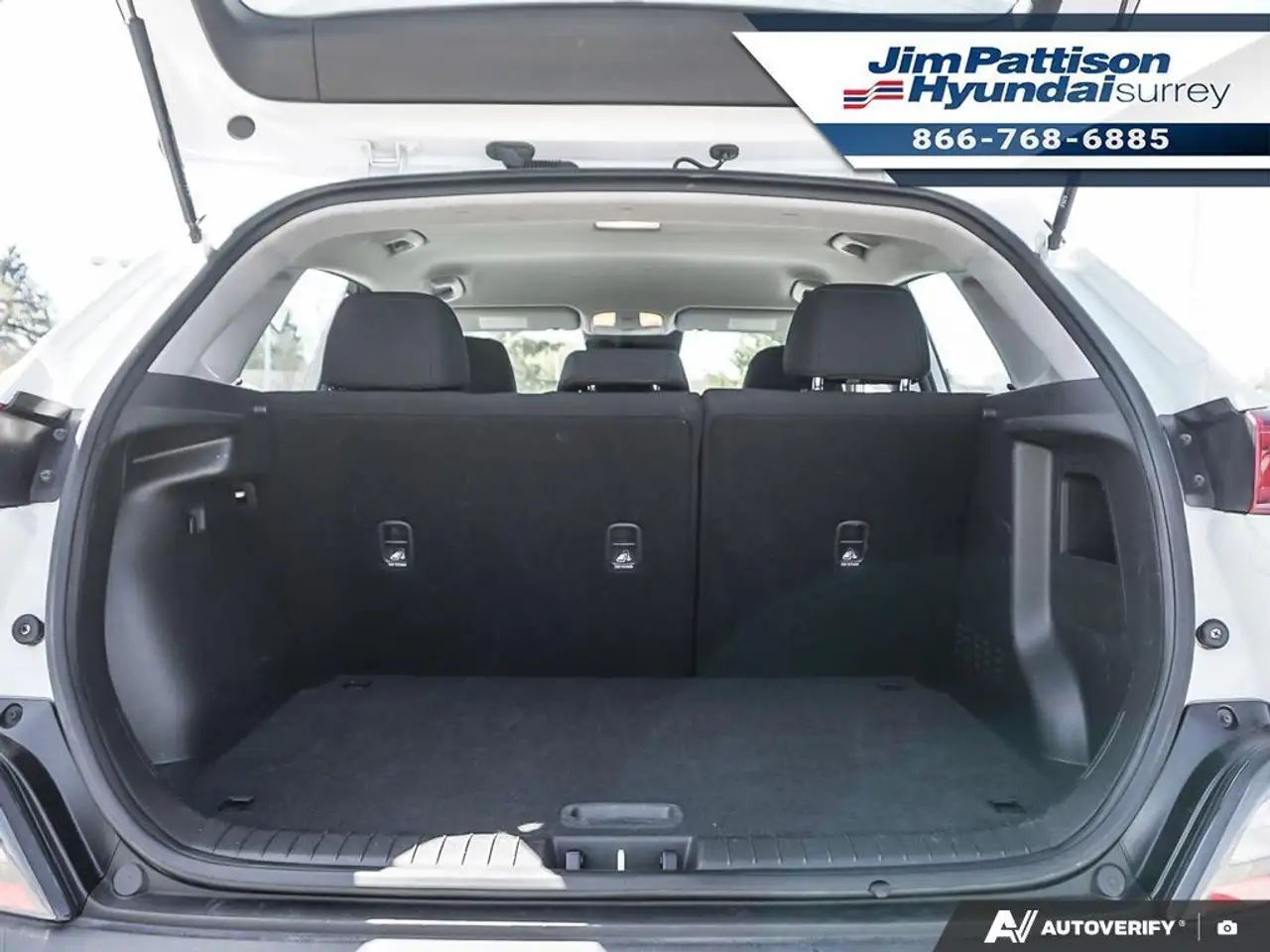 Hyundai KONA снимка Hyundai KONA