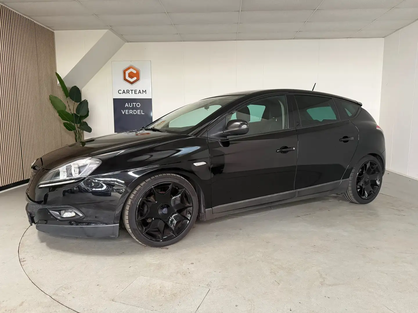 Lancia Delta 1.4 M.air Oro Airco, Navigatie/carplay, LMV, Trekh Schwarz - 1
