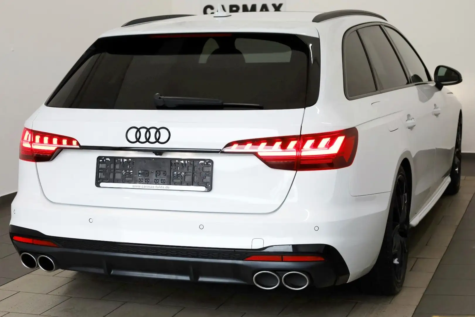 Audi S4 Avant 3.0 TDI quattro TLeder,Navi,LED,PanDach Blanc - 2